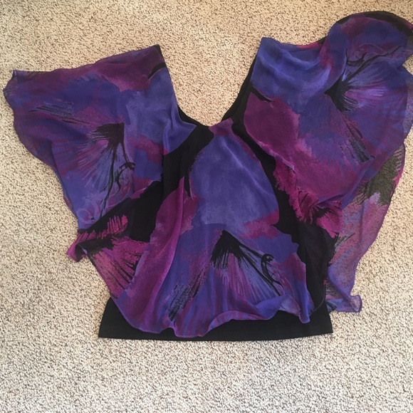 Sleeveless top with sheer overlay - Picture 1 of 3